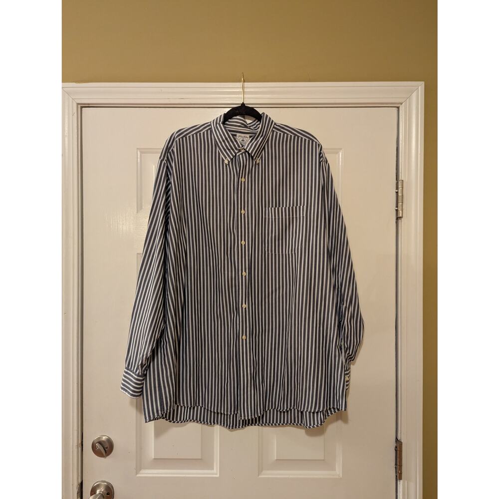 Brooks Brothers Sport Shirt Size XL Blue & White Stripe Button Down Vintage 90s